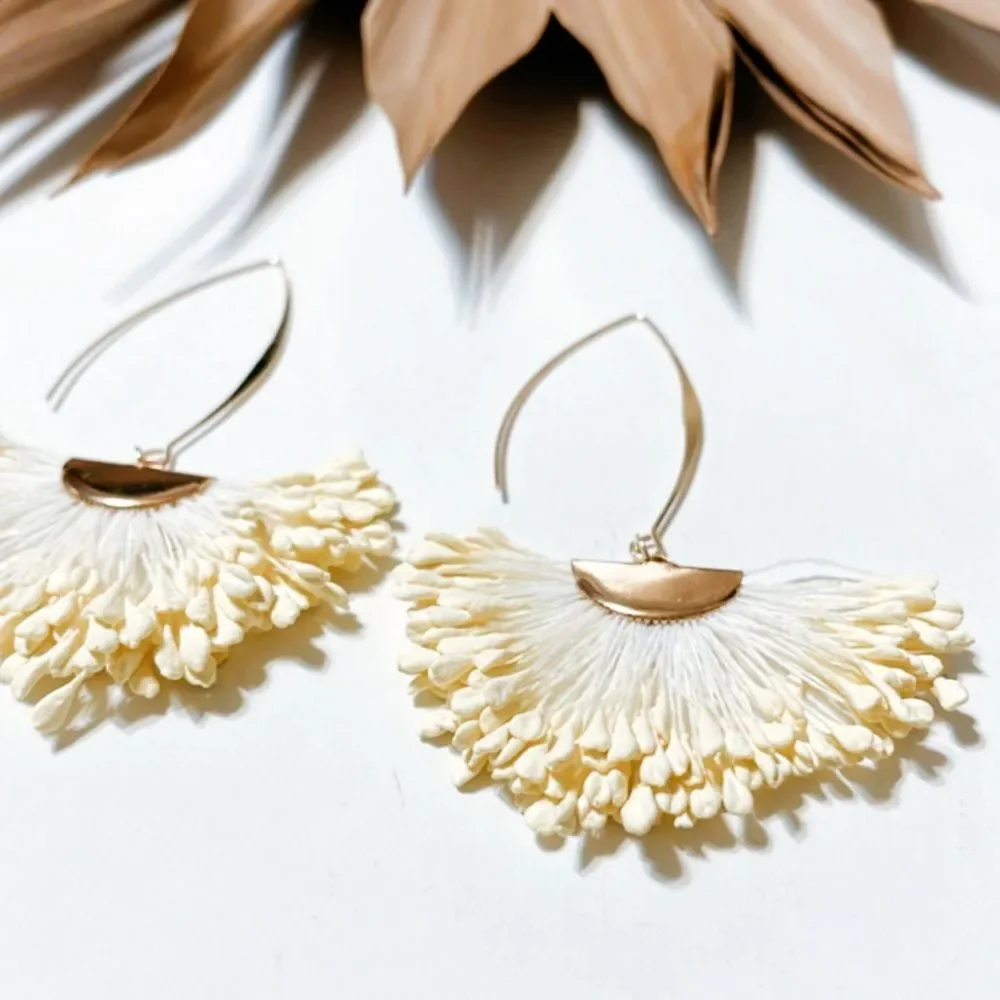 Flower statement earrings #916 - Picture 2 of 3